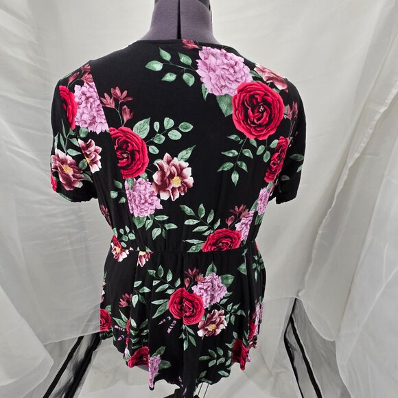 630-6 Torrid Black Red Pink Rose Babydoll Georgette Blouse top size 1 (16/18) - Picture 4 of 10